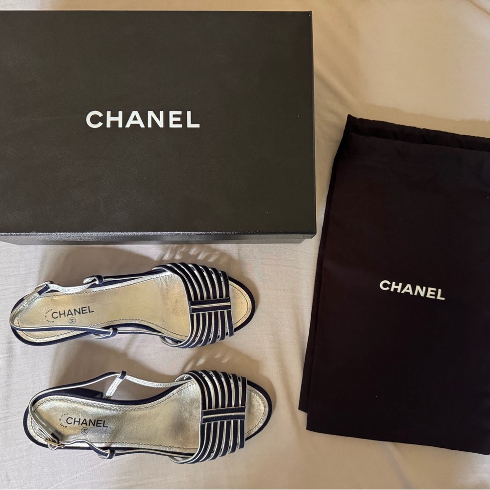 CHANEL Sandals - Size 37 - Navy & Silver
